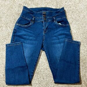 Women’s Venus jeans. Dark blue. Size 16.